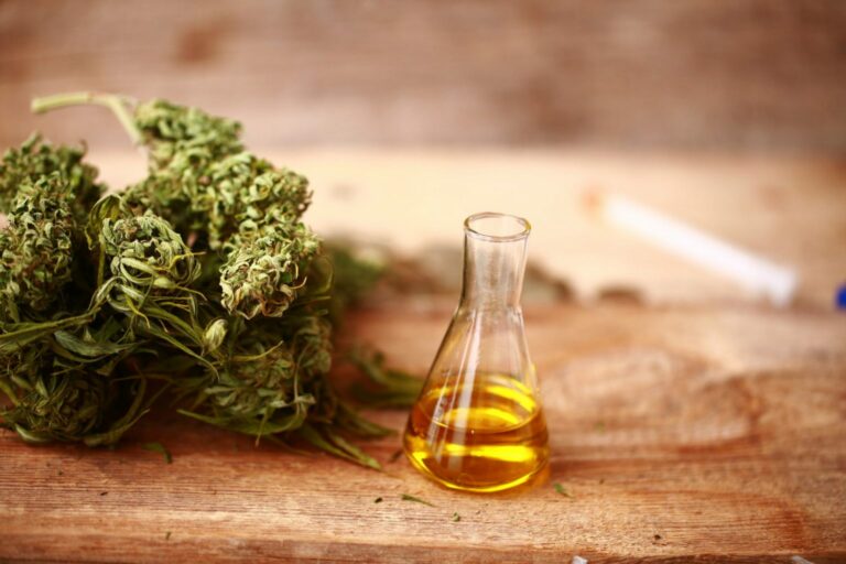 6 Reasons to Try CBD Oil